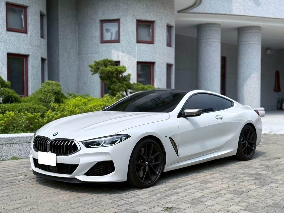 2019年 BMW 8 Series M850i COUPE XDrive滿配 中古車照片 - Orange Garage