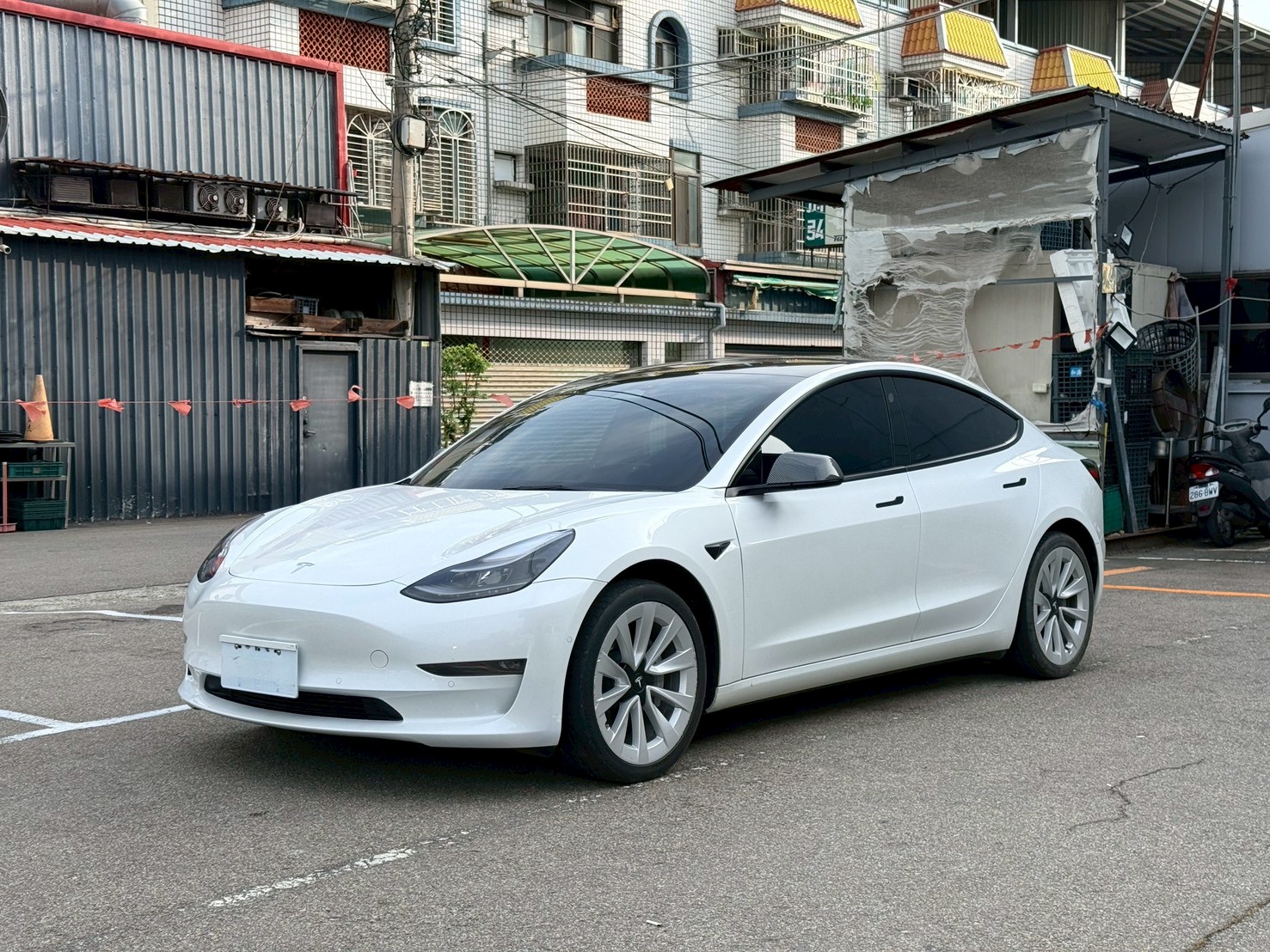 2022年 Tesla Model 3 LR 中古車照片 - Orange Garage