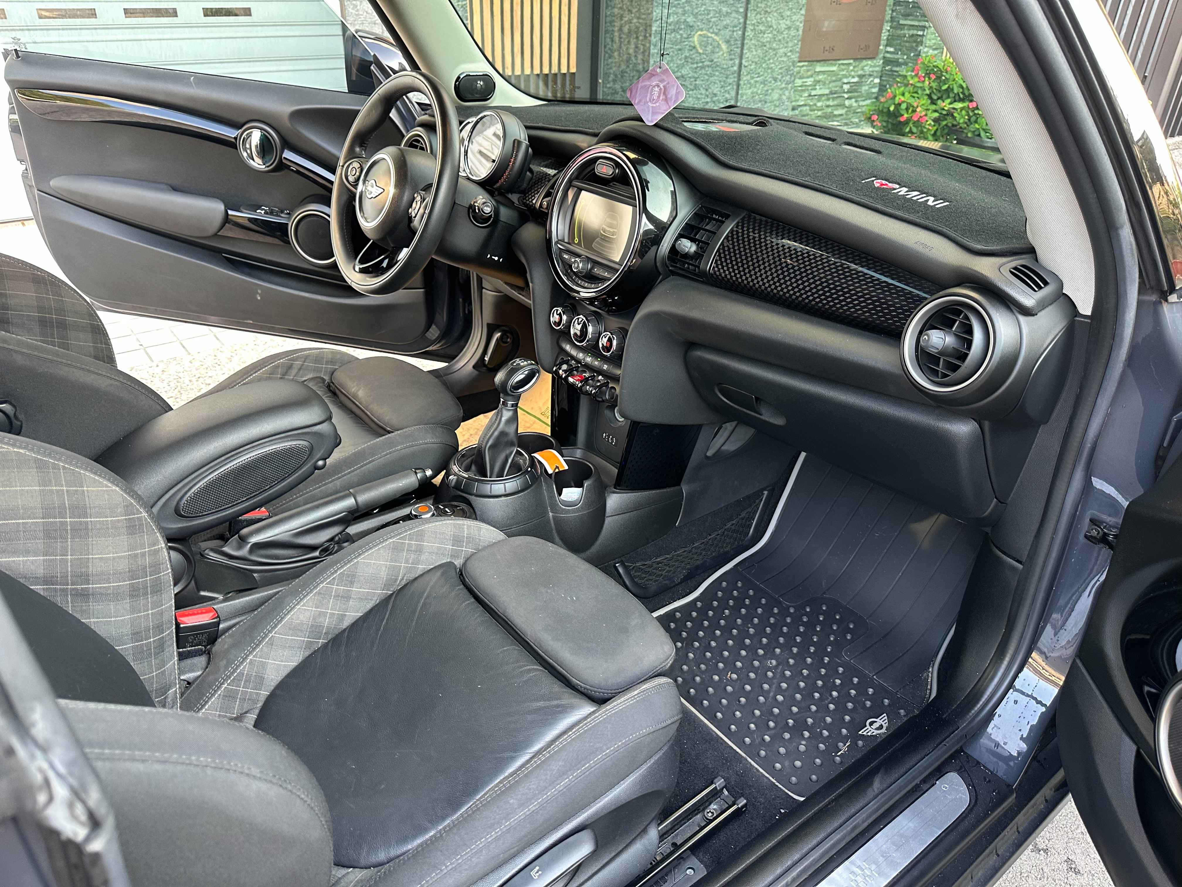 2015年 Mini Cooper S 3-Door 2.0 JCW版 中古車照片 - 澄色車庫