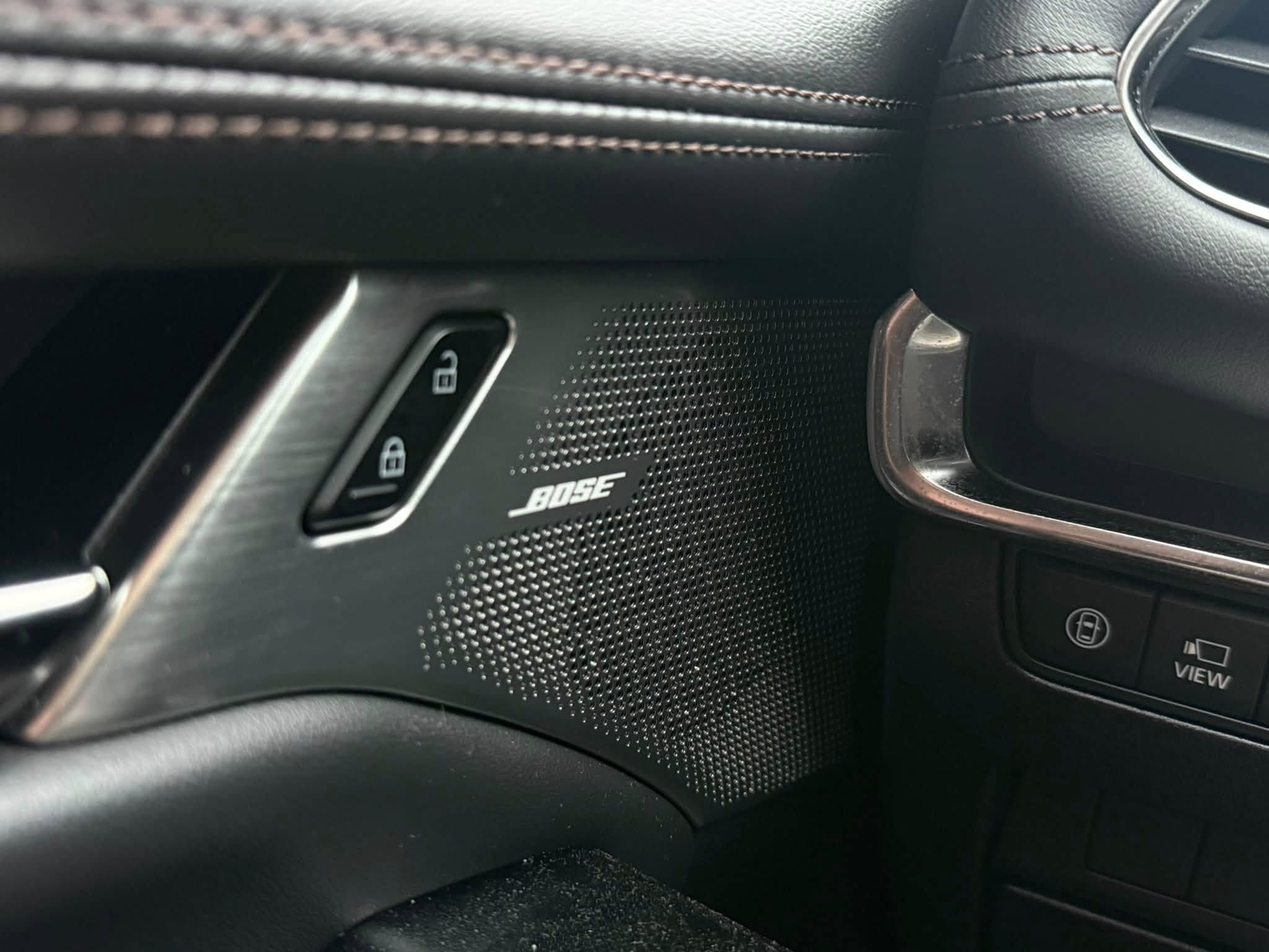 2019年 Mazda 3 4D Bose 旗艦款 中古車照片 - Orange Garage