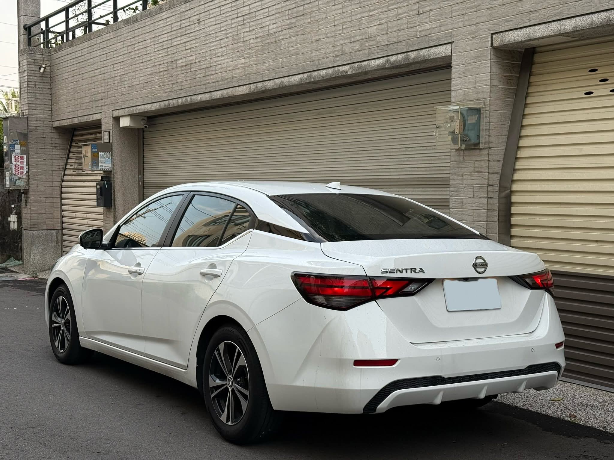 2021年 Nissan Sentra 尊爵版 中古車照片 - Orange Garage