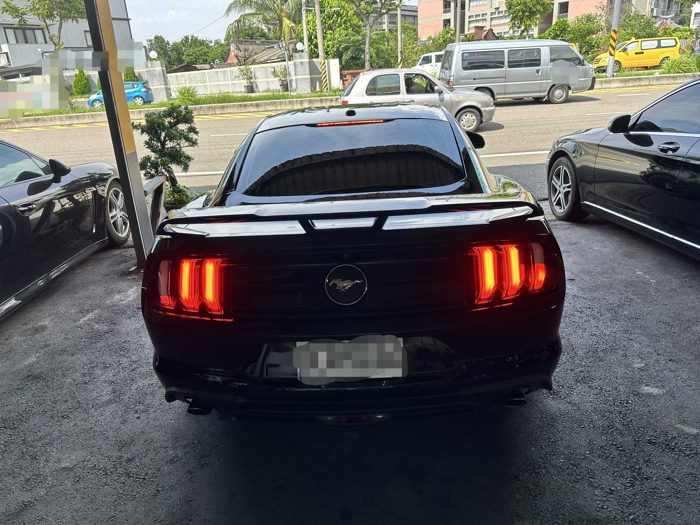 2019年 Ford Mustang 2.3 EcoBoost 中古車照片 - Orange Garage