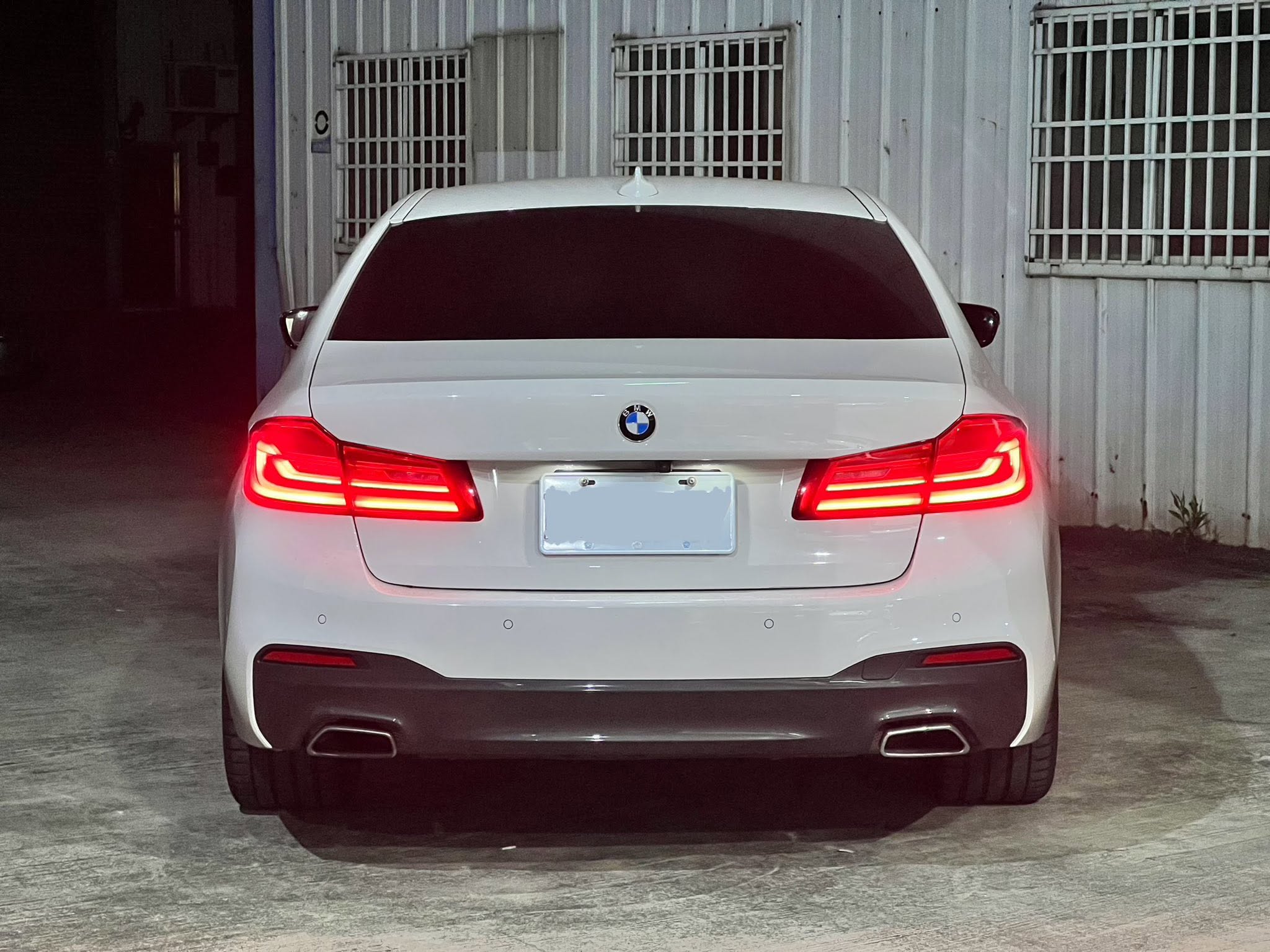 2018年 BMW 5 Series 530I M-Sport 中古車照片 - Orange Garage