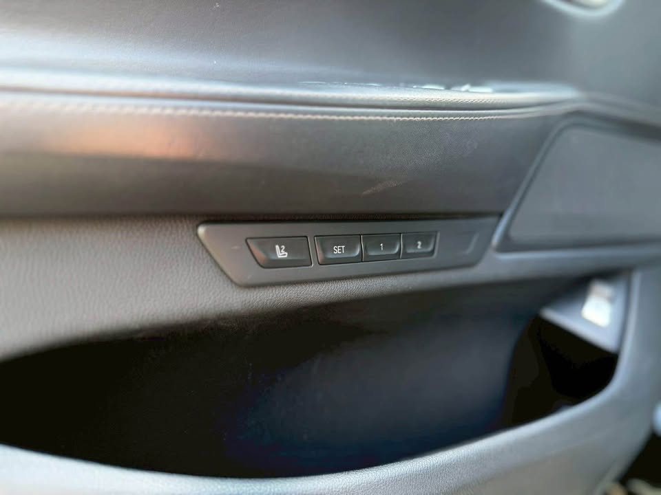 2018年 BMW 7 Series 730I 中古車照片 - Orange Garage