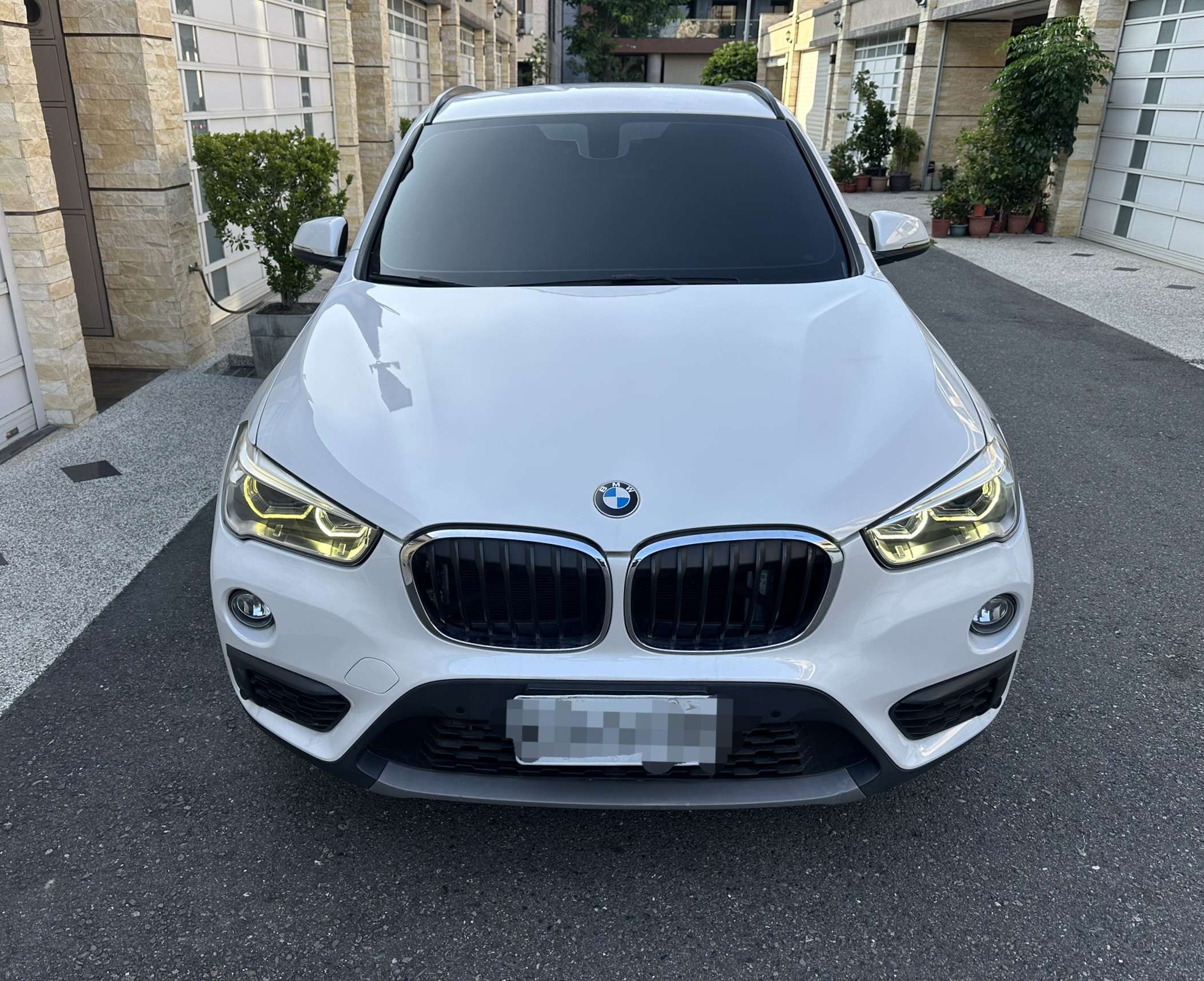 2016年 BMW X1 sDrive18d 中古車照片 - Orange Garage