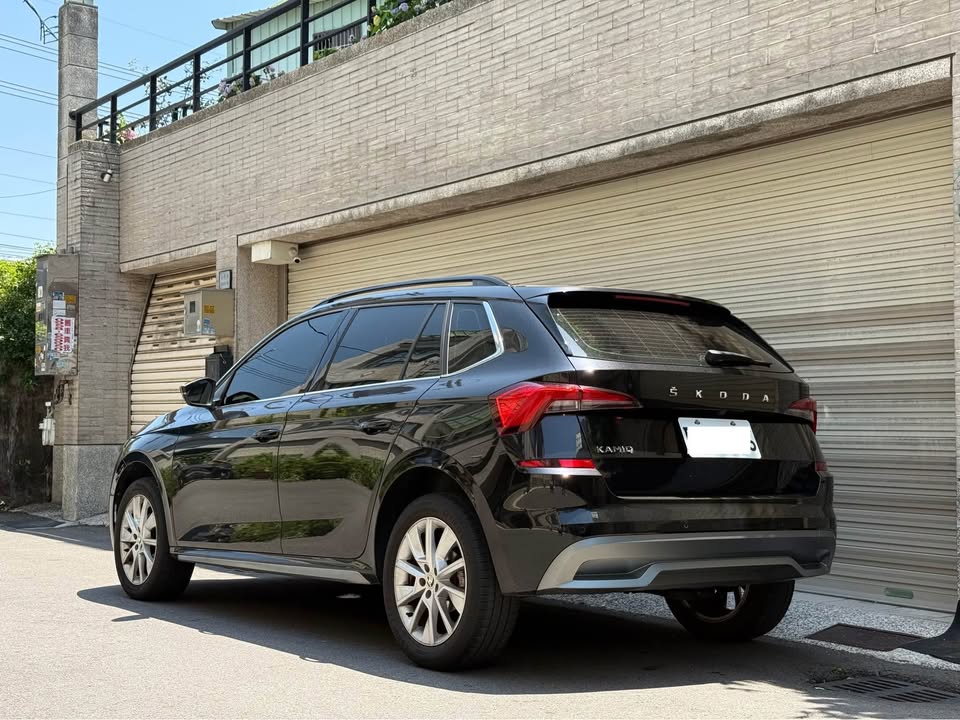 2023年 Škoda Kamiq 1.0 TSI 中古車照片 - Orange Garage