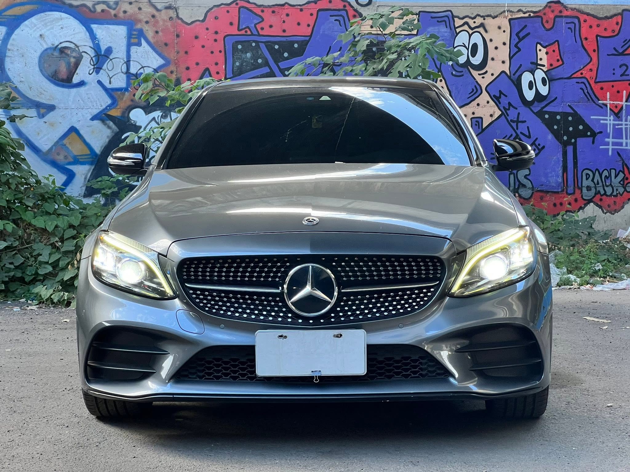 2019年 Mercedes-Benz C-Class C300 AMG 4MATIC 中古車照片 - Orange Garage