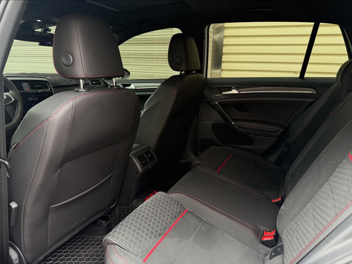 2018年 Volkswagen Golf GTI 7.5 中古車照片 - Orange Garage