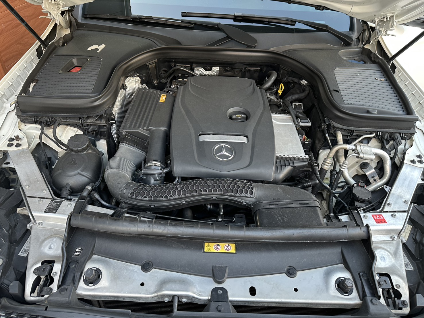 2018年 Mercedes-Benz GLC 250 中古車照片 - Orange Garage