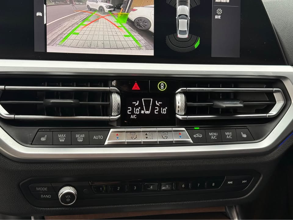 2019年 BMW 3 Series 330I M-Sport 中古車照片 - Orange Garage