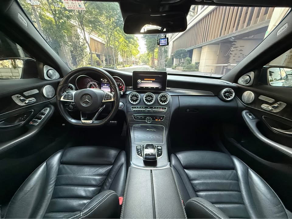 2015年 Mercedes-Benz C-Class C450 Estate AMG 中古車照片 - Orange Garage