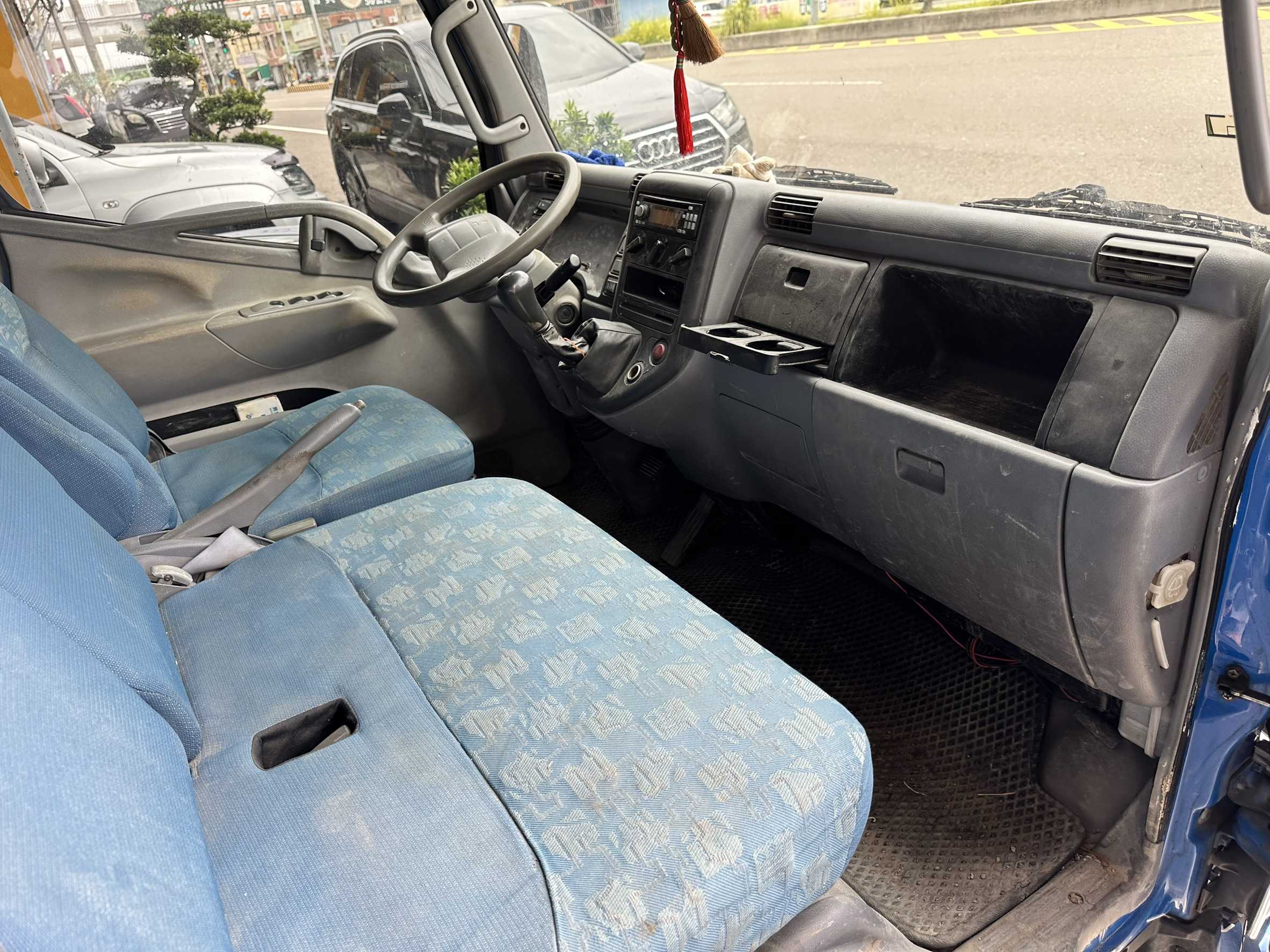 2007年 Mitsubishi Canter Fuso Canter 3.49 噸 中古車照片 - 澄色車庫