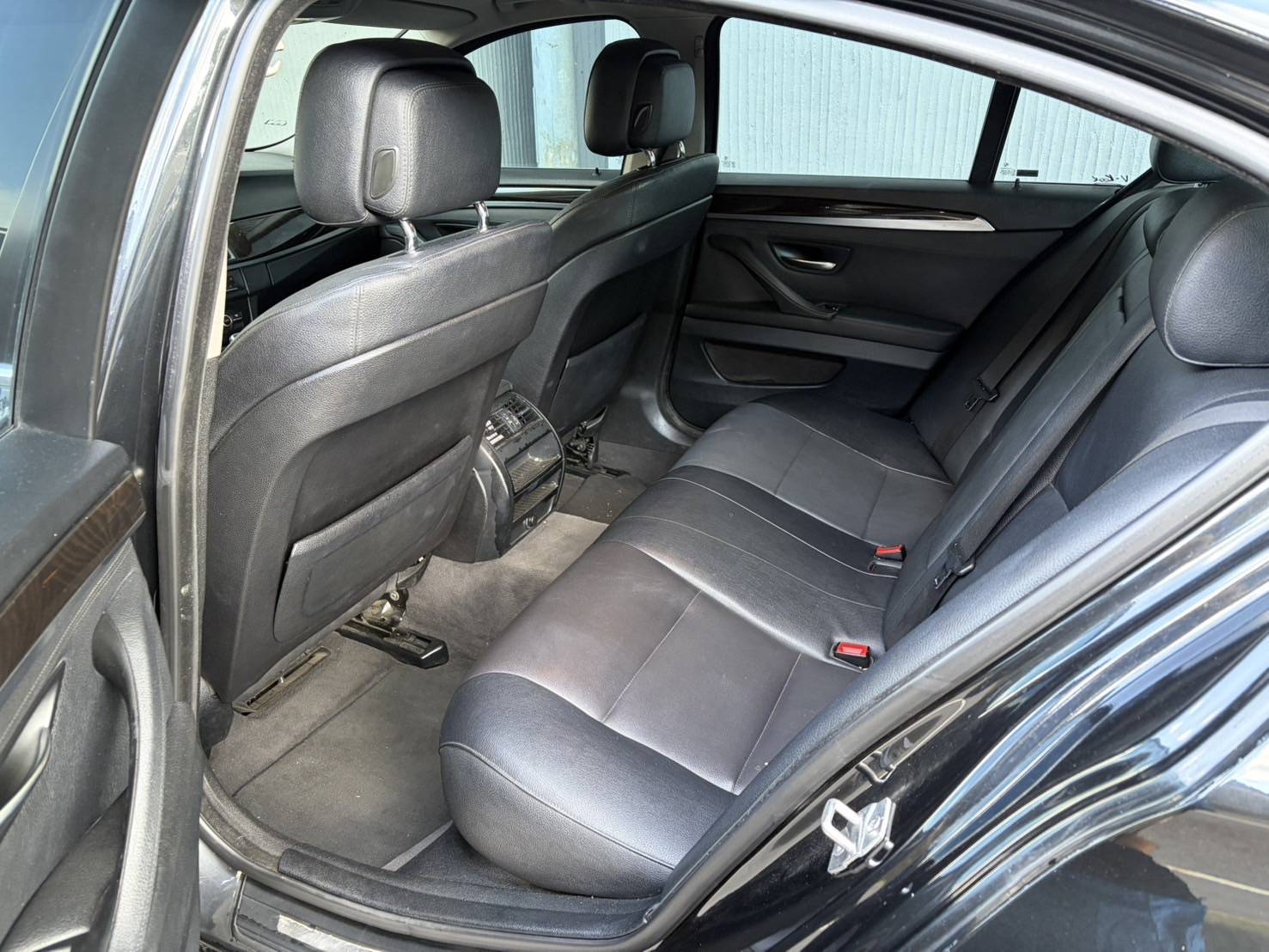 2013年 BMW 5 Series 520d 中古車照片 - Orange Garage