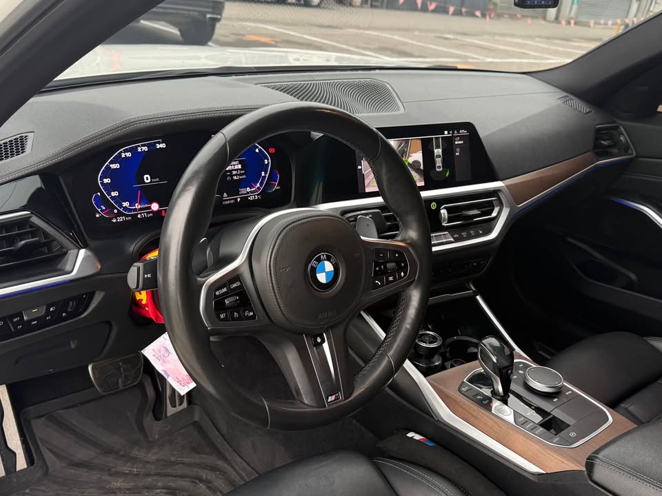 2019年 BMW 3 Series 330I M-Sport 中古車照片 - Orange Garage