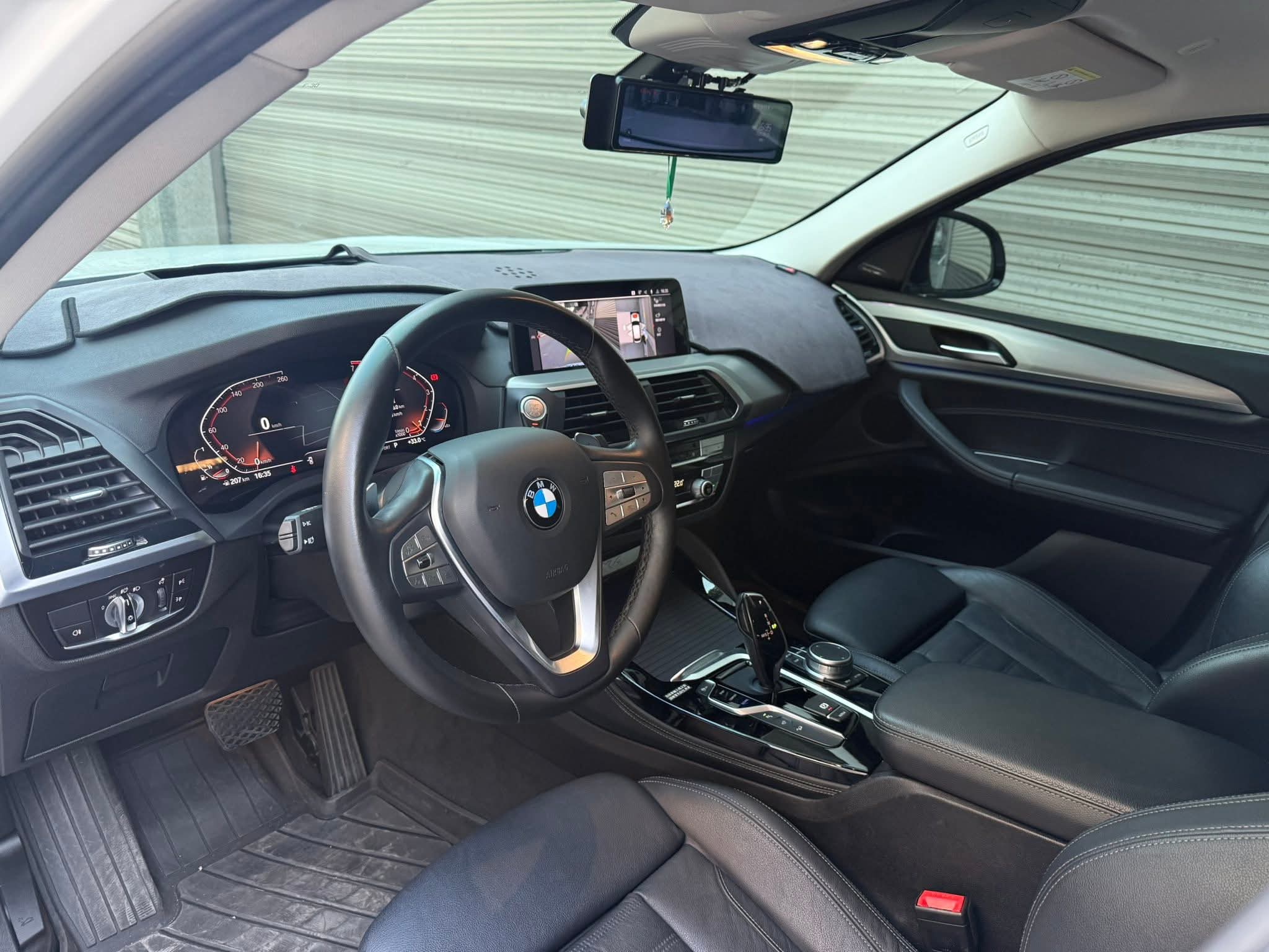 2020年 BMW X4 20i xDrive 中古車照片 - Orange Garage