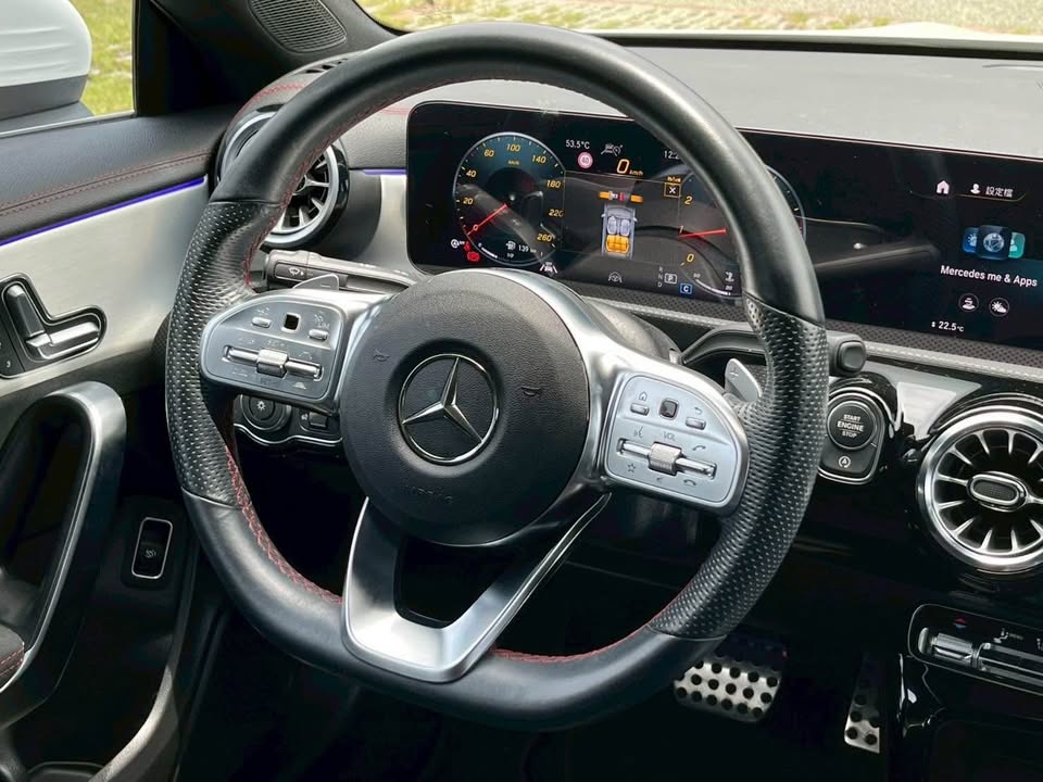 2022年 Mercedes-Benz CLA 250 AMG 總代理 中古車照片 - Orange Garage