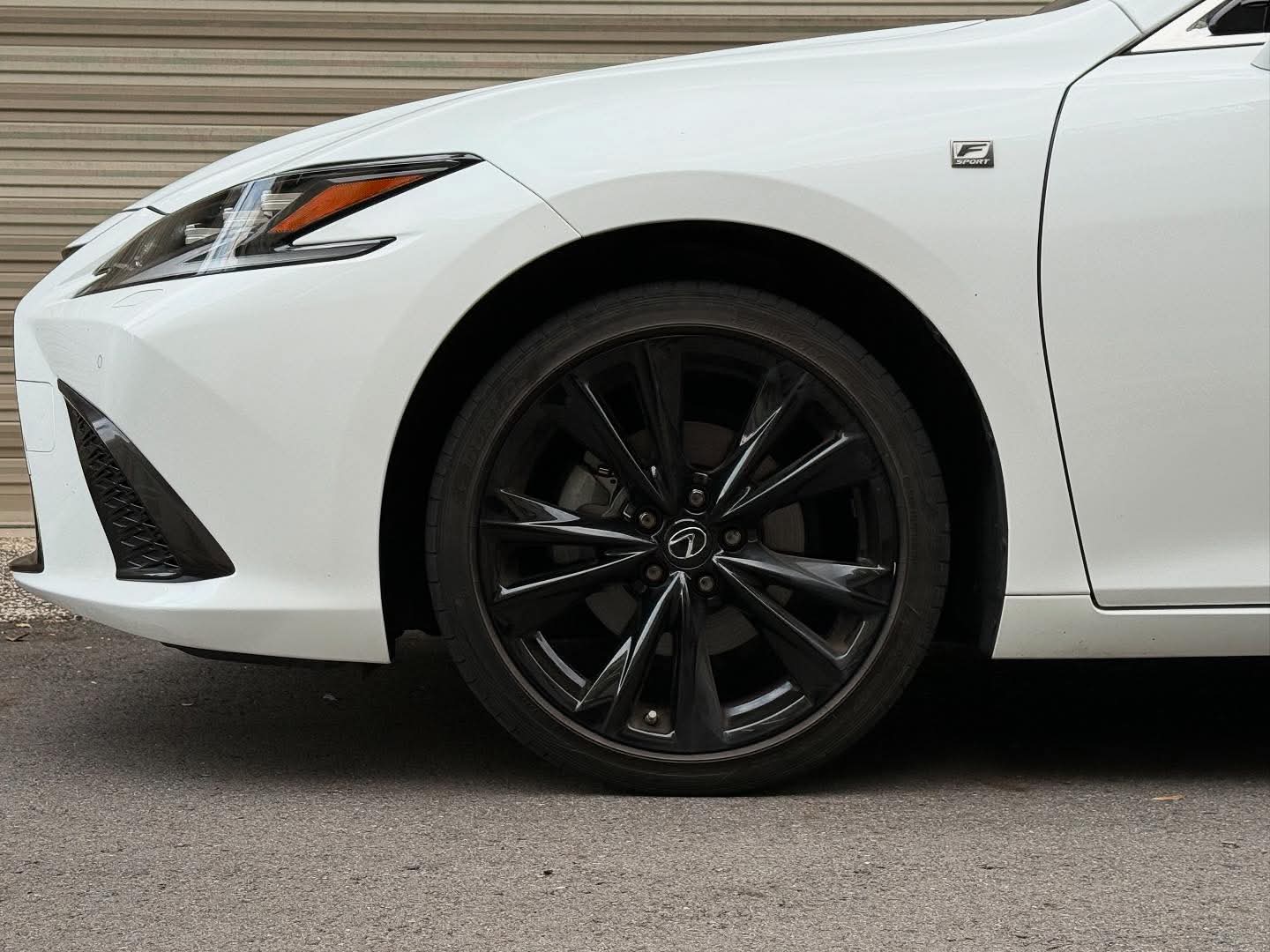 2022年 Lexus ES250 F-Sport 中古車照片 - Orange Garage