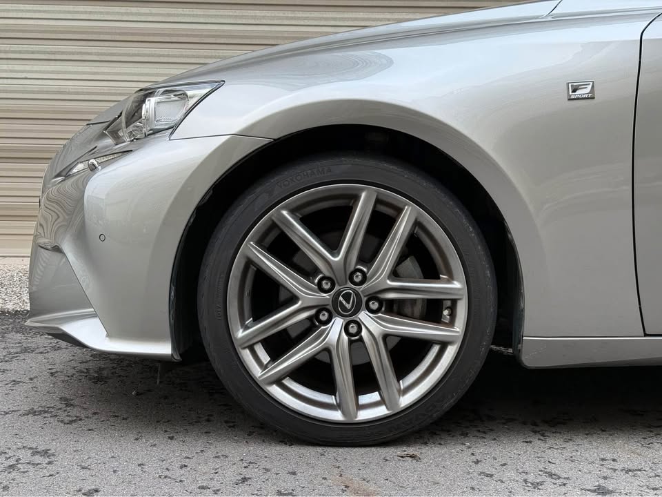 2013年 Lexus IS300h F-SPORT 中古車照片 - Orange Garage
