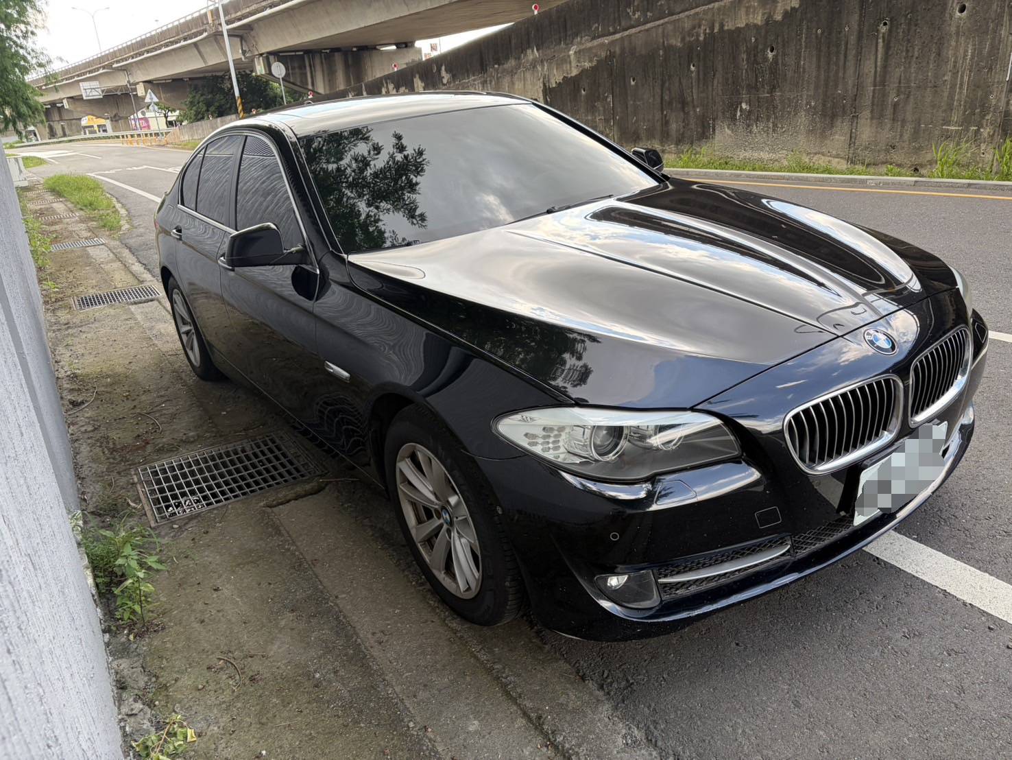 2013年 BMW 5 Series 520d 中古車照片 - Orange Garage