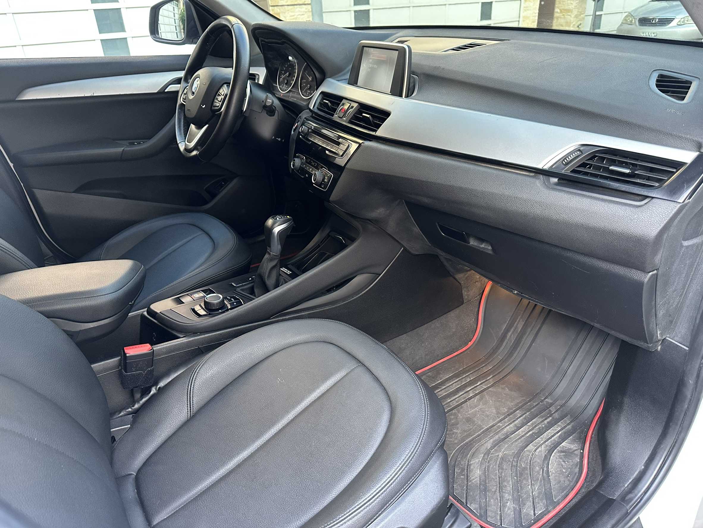 2016年 BMW X1 sDrive18d 中古車照片 - Orange Garage
