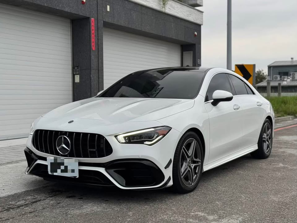 2021年 Mercedes-Benz CLA 250 AMG 4Matic 中古車照片 - Orange Garage