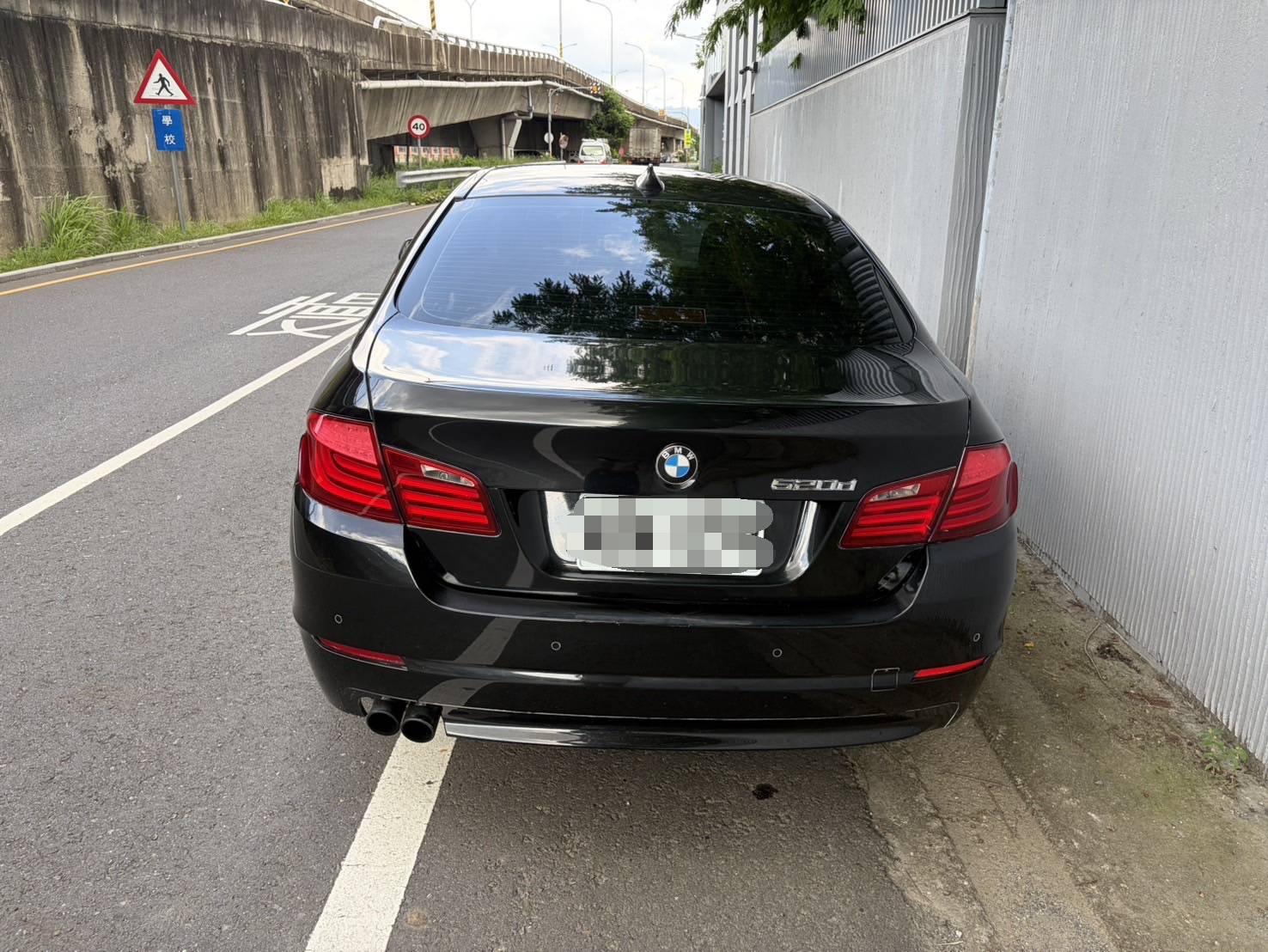 2013年 BMW 5 Series 520d 中古車照片 - Orange Garage
