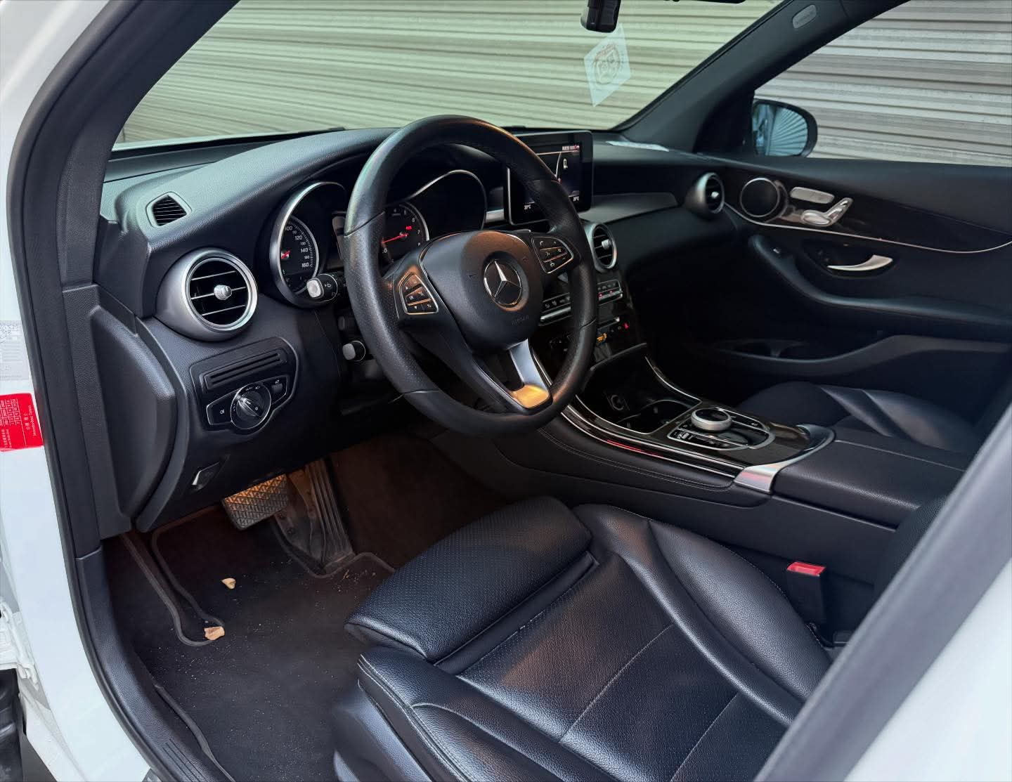 2018年 Mercedes-Benz GLC 300 中古車照片 - Orange Garage