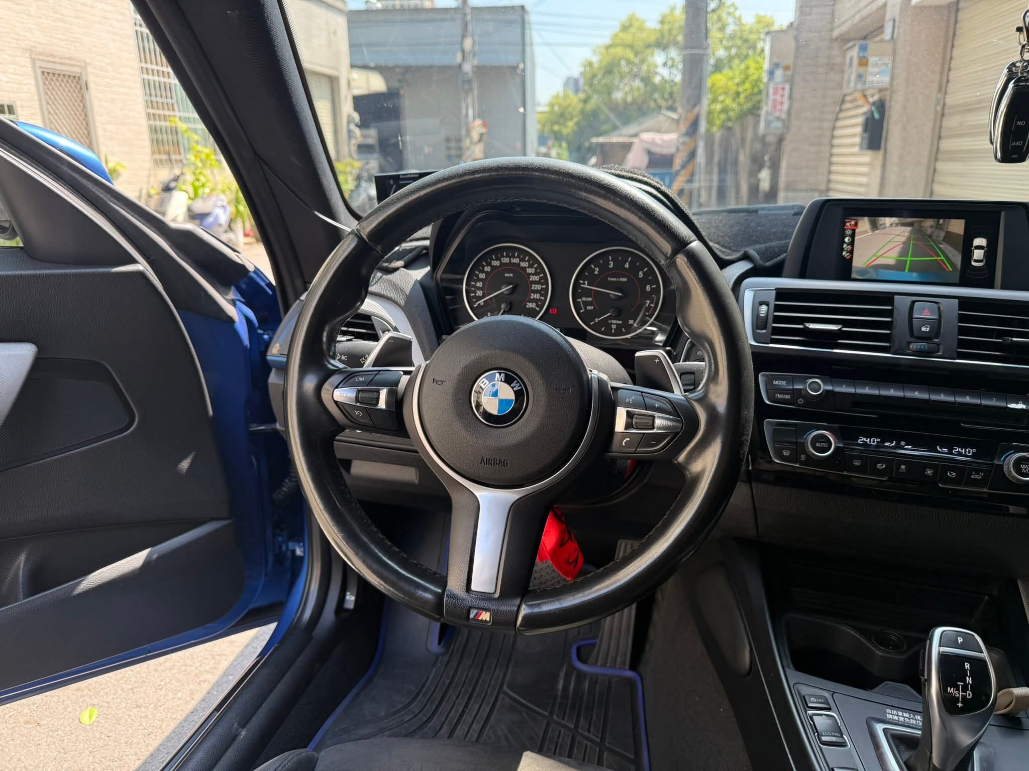 2016年 BMW 2 Series 220I M Coupe 中古車照片 - Orange Garage