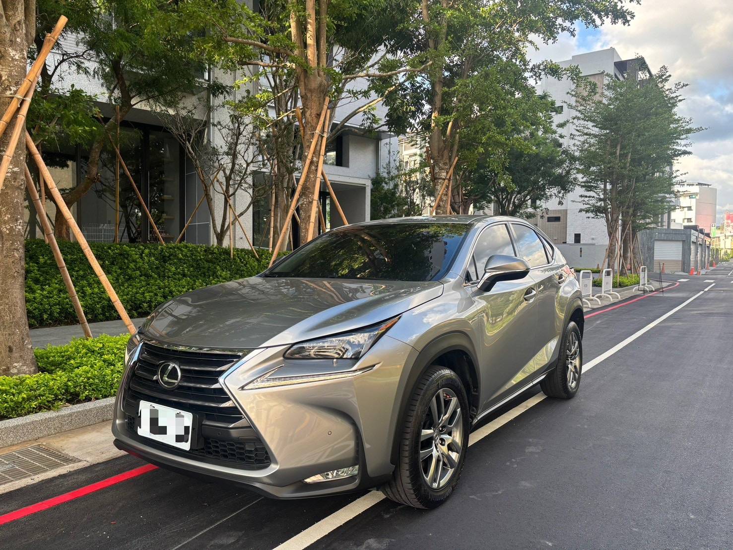 2016年 Lexus NX200t 豪華版 中古車照片 - 澄色車庫