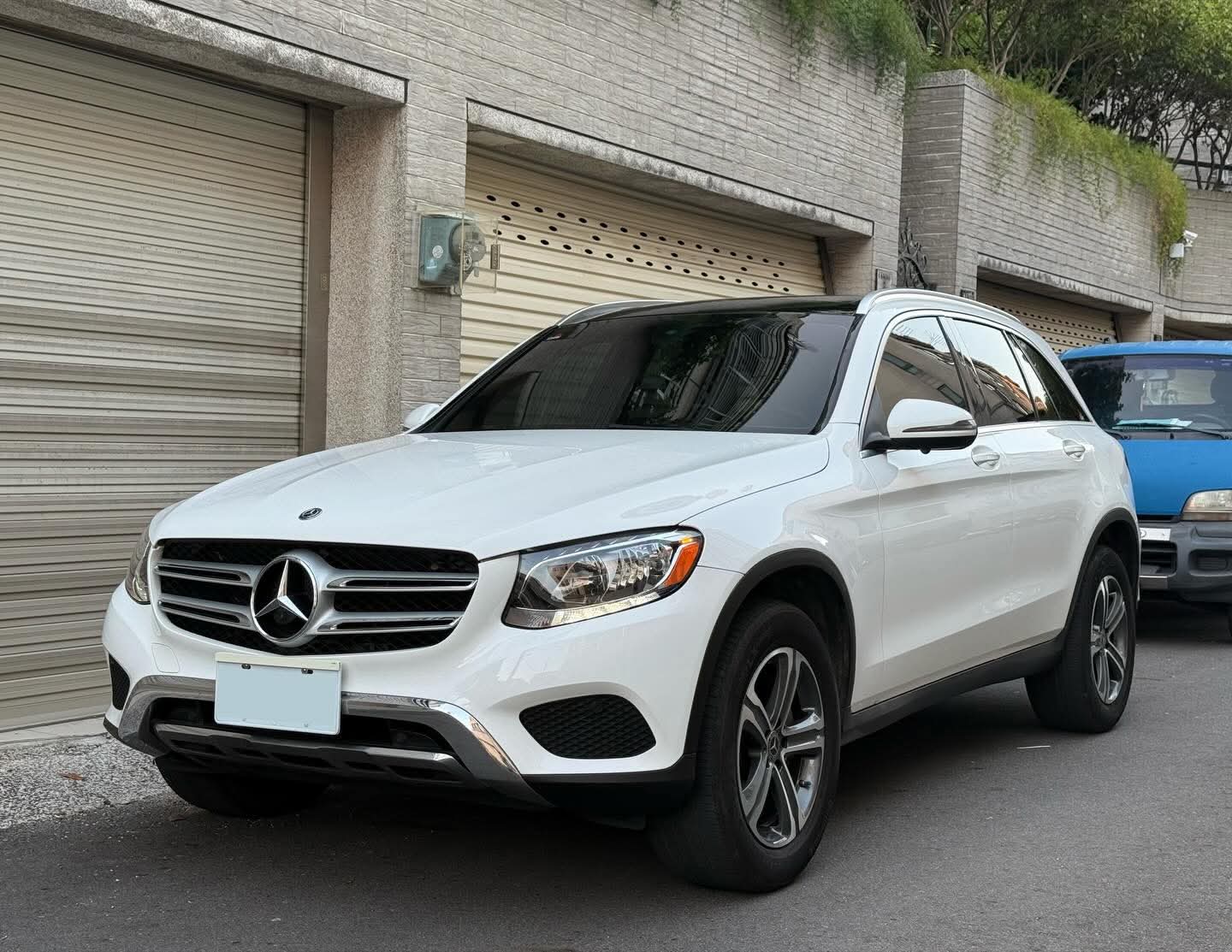 2018年 Mercedes-Benz GLC 300 中古車照片 - Orange Garage