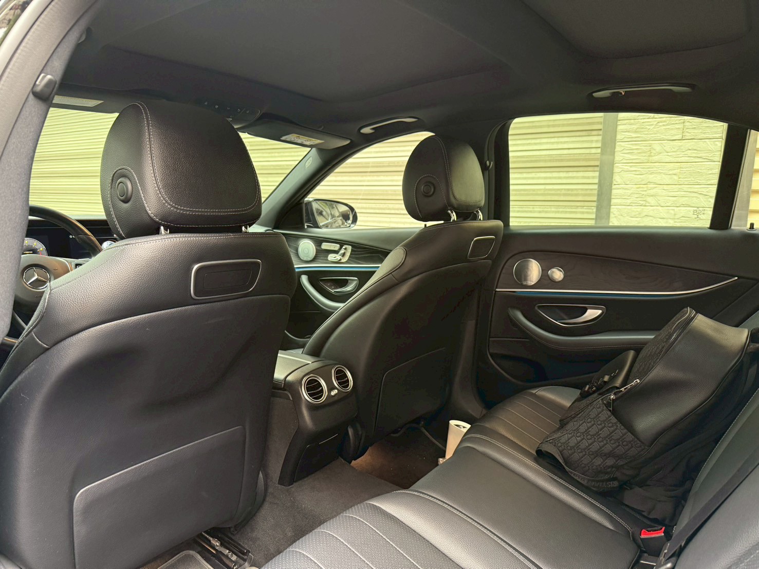 2018年 Mercedes-Benz E-Class E300 中古車照片 - Orange Garage