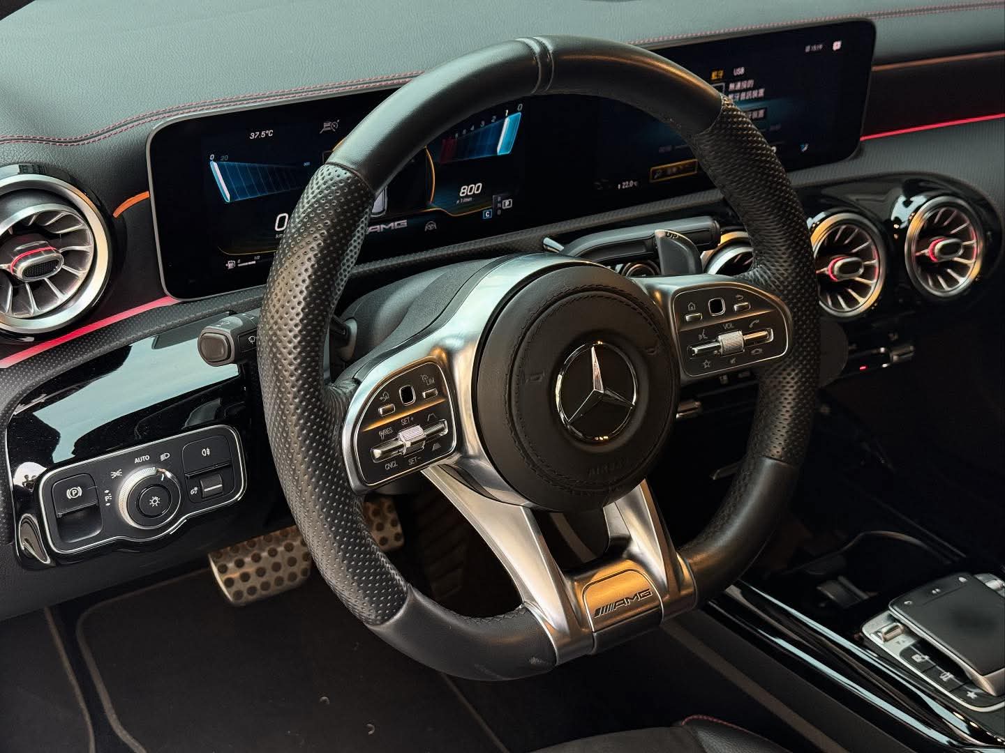 2019年 Mercedes-Benz CLA 35 AMG Shooting Brake 中古車照片 - Orange Garage