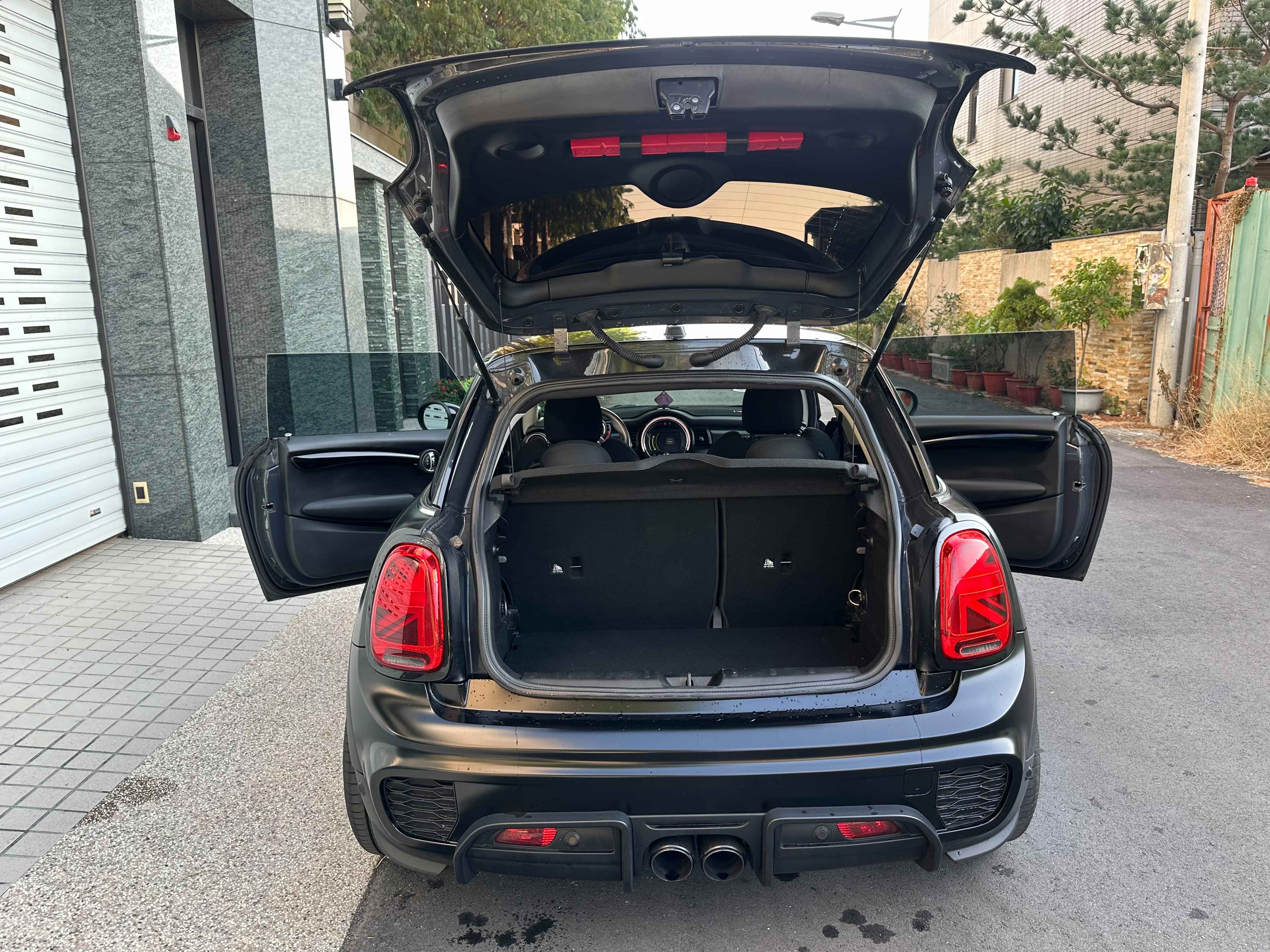 2015年 Mini Cooper S 3-Door 2.0 JCW版 中古車照片 - 澄色車庫