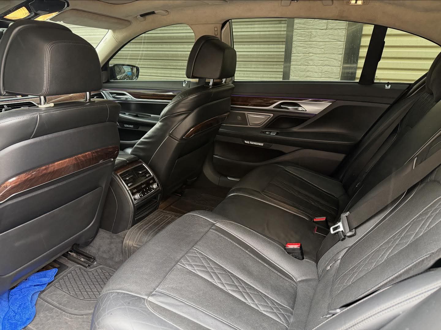 2016年 BMW 7 Series 740LI 中古車照片 - Orange Garage