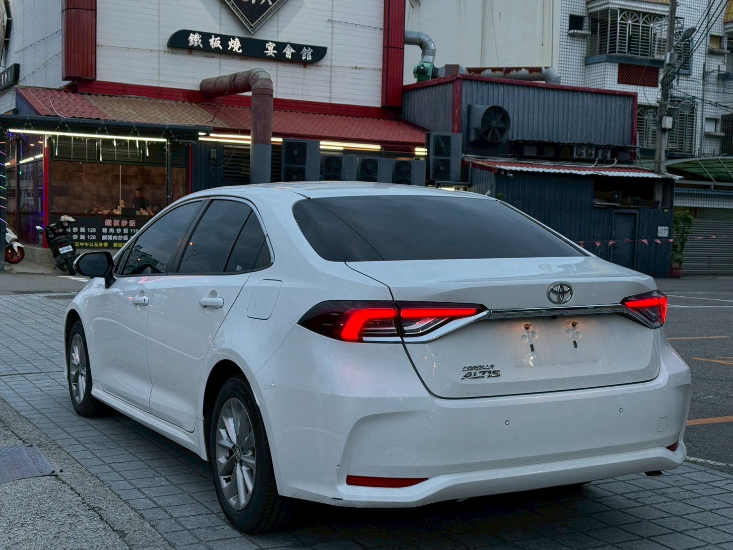 2021年 Toyota Corolla Altis 1.8 旗艦 中古車照片 - Orange Garage