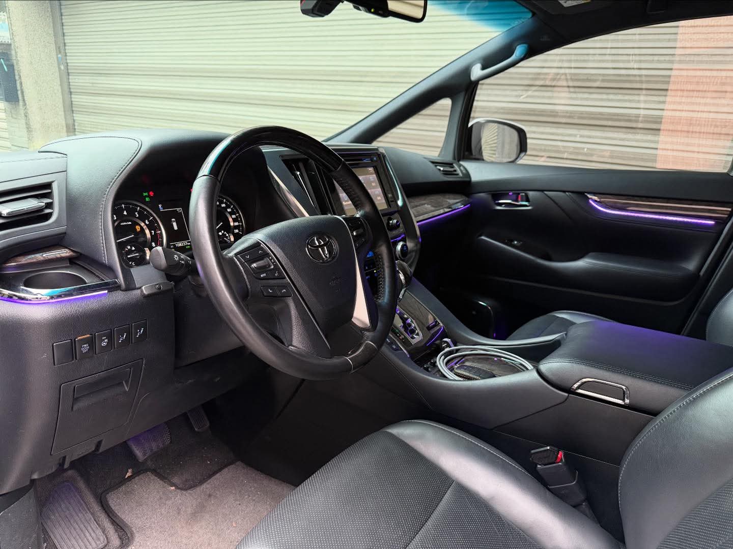 2019年 Toyota Alphard 3.5 中古車照片 - Orange Garage