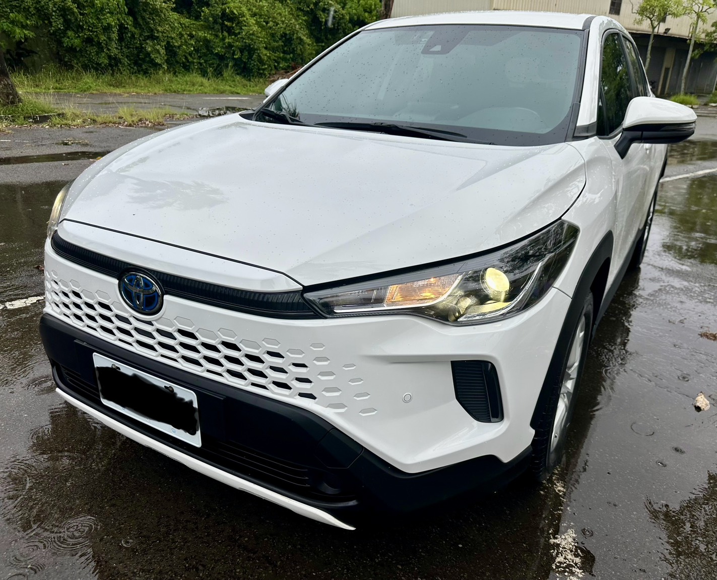 2024年 Toyota Corolla Cross 1.8 Hybrid 中古車照片 - Orange Garage