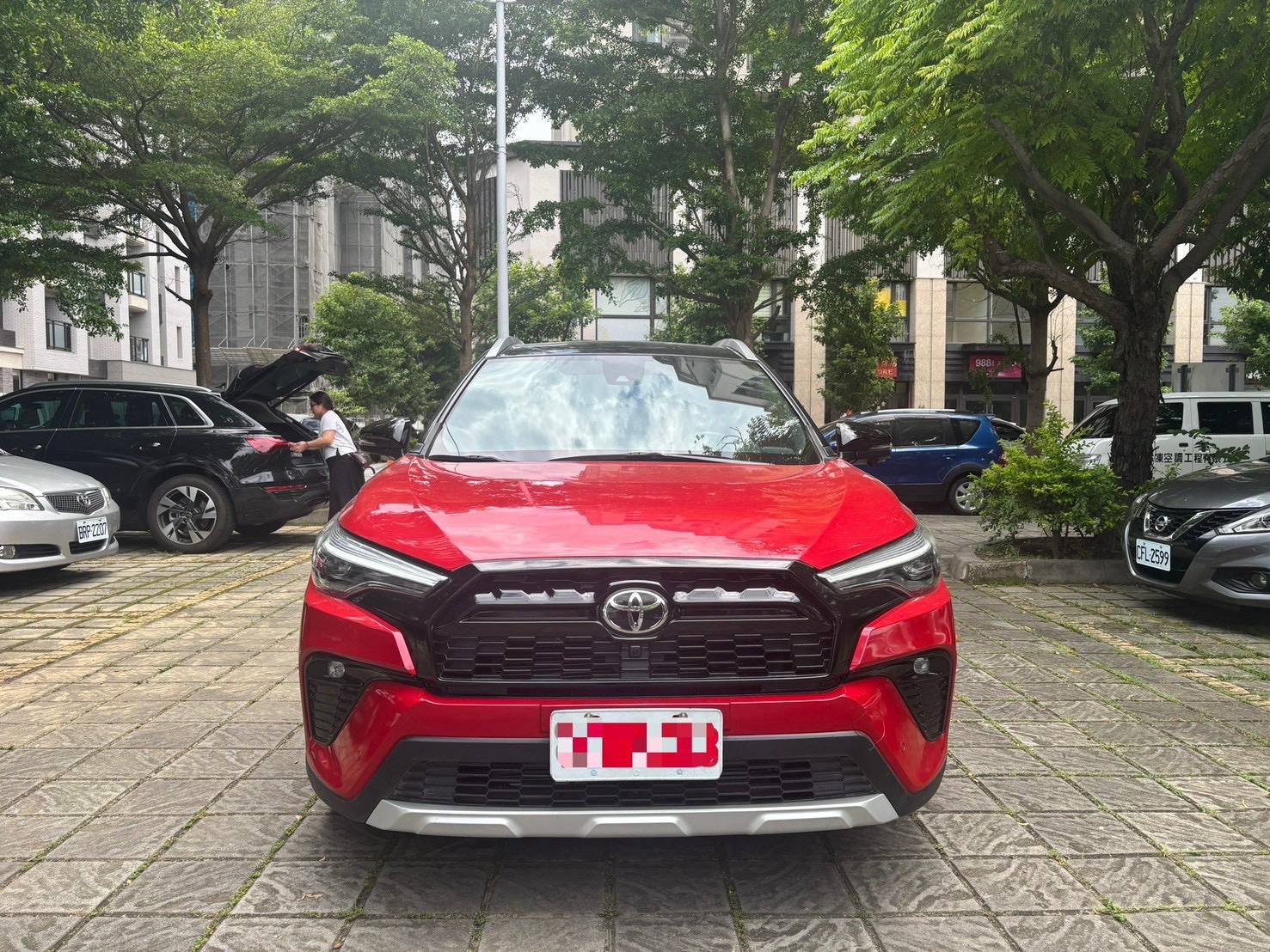 2022年 Toyota Corolla Cross Hybrid GR Sport 中古車照片 - 澄色車庫