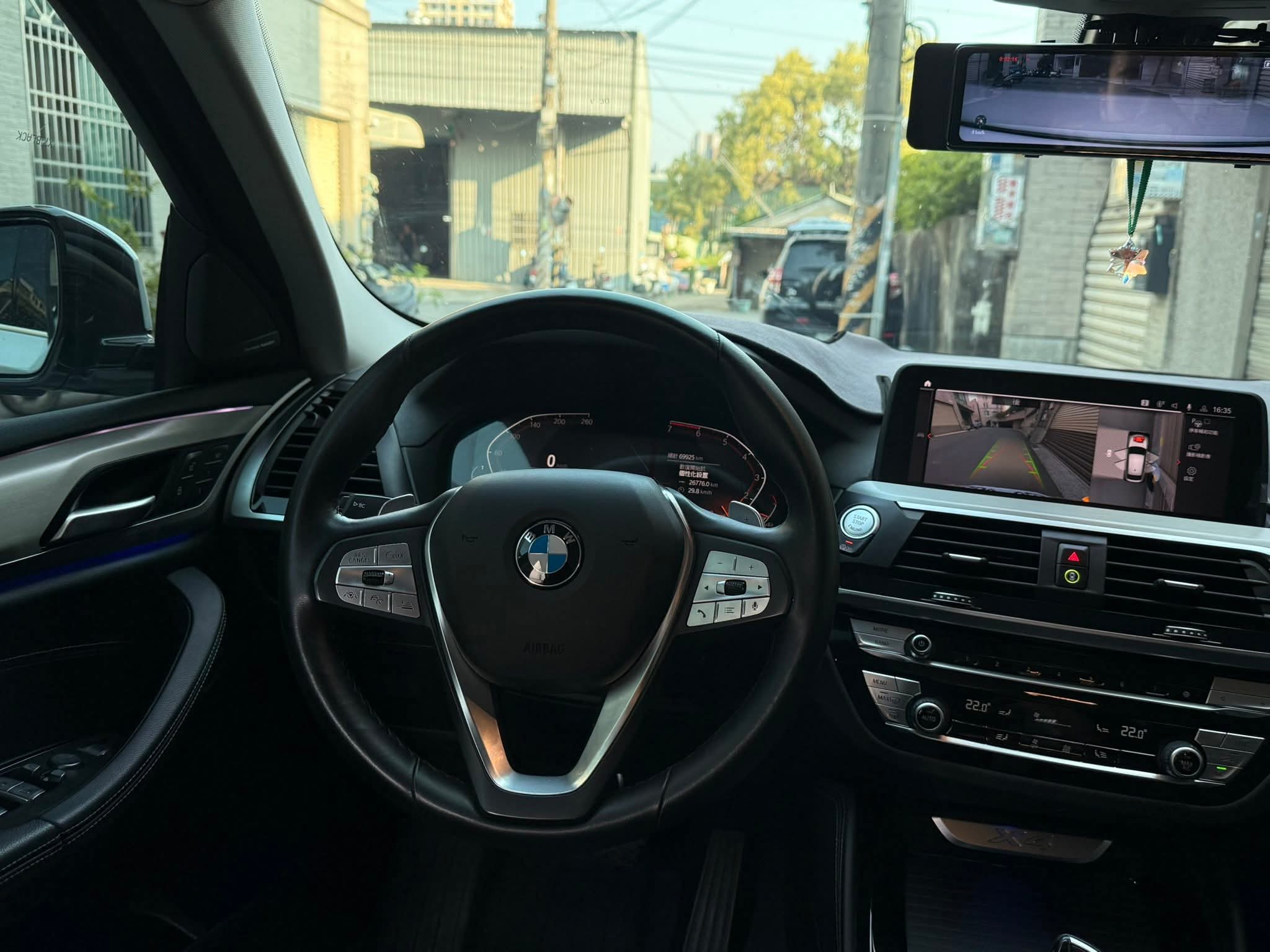 2020年 BMW X4 20i xDrive 中古車照片 - Orange Garage