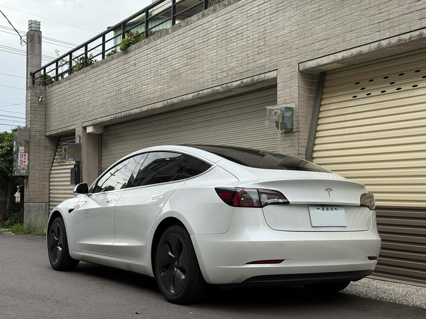 2020年 Tesla Model 3 SR 中古車照片 - Orange Garage