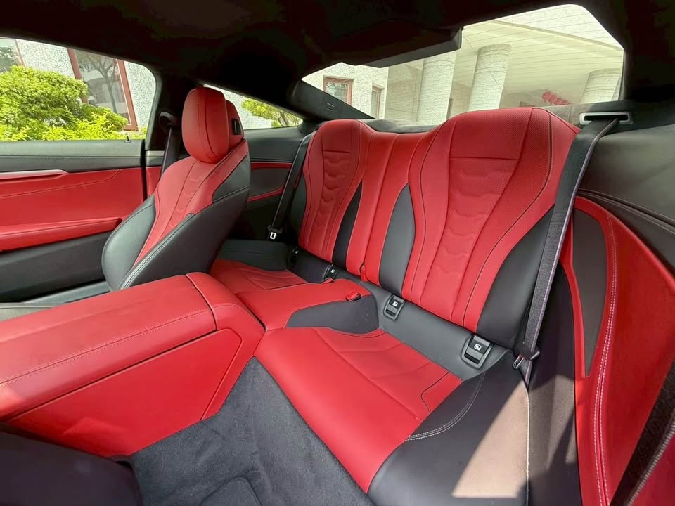 2019年 BMW 8 Series M850i COUPE XDrive滿配 中古車照片 - Orange Garage