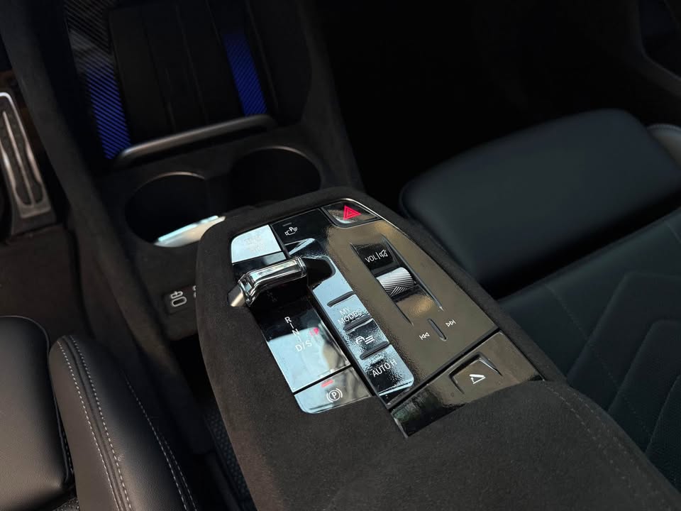 2024年 BMW X2 20i SDRIVE 中古車照片 - Orange Garage