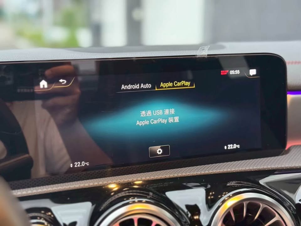 2021年 Mercedes-Benz CLA 250 AMG 4Matic 中古車照片 - Orange Garage