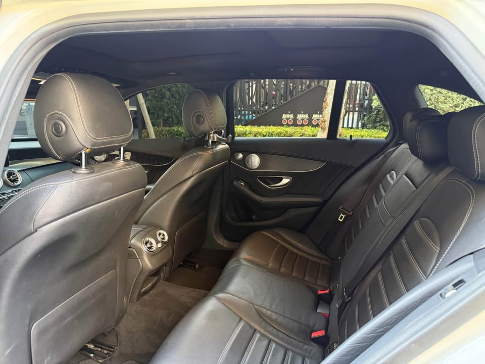 2015年 Mercedes-Benz C-Class C450 Estate AMG 中古車照片 - Orange Garage