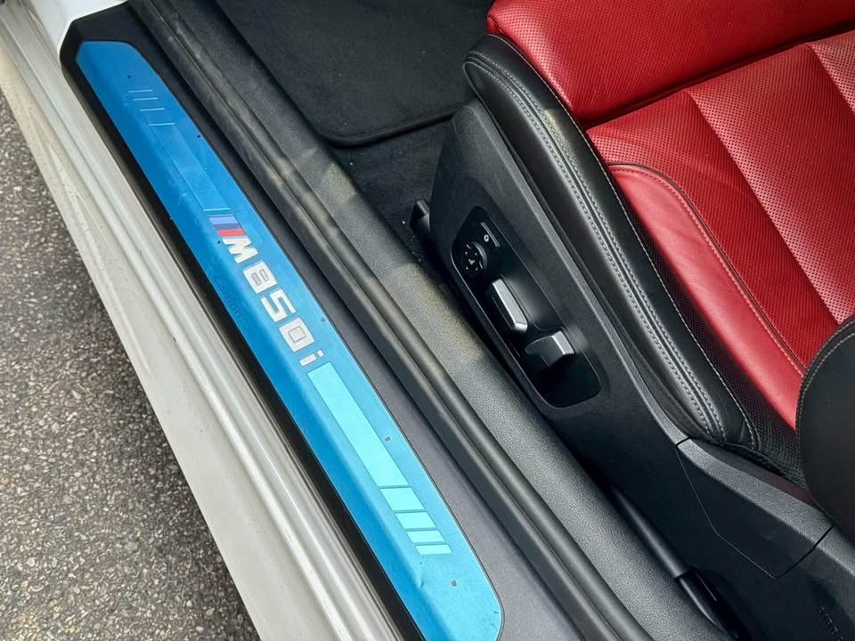 2019年 BMW 8 Series M850i COUPE XDrive滿配 中古車照片 - Orange Garage