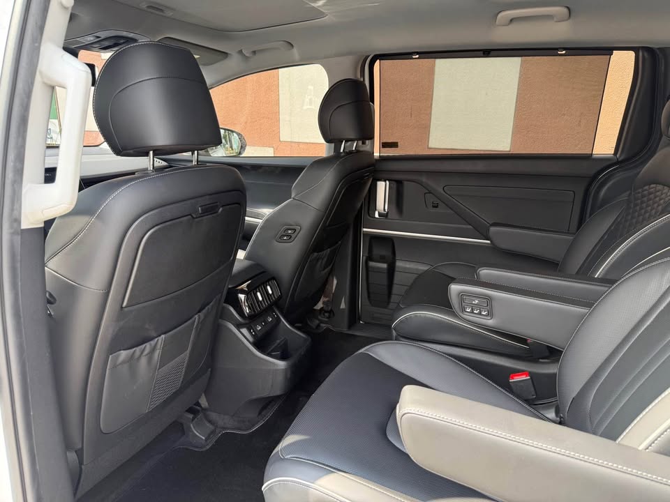 2023年 Hyundai Custin GLT-B VIP 中古車照片 - Orange Garage