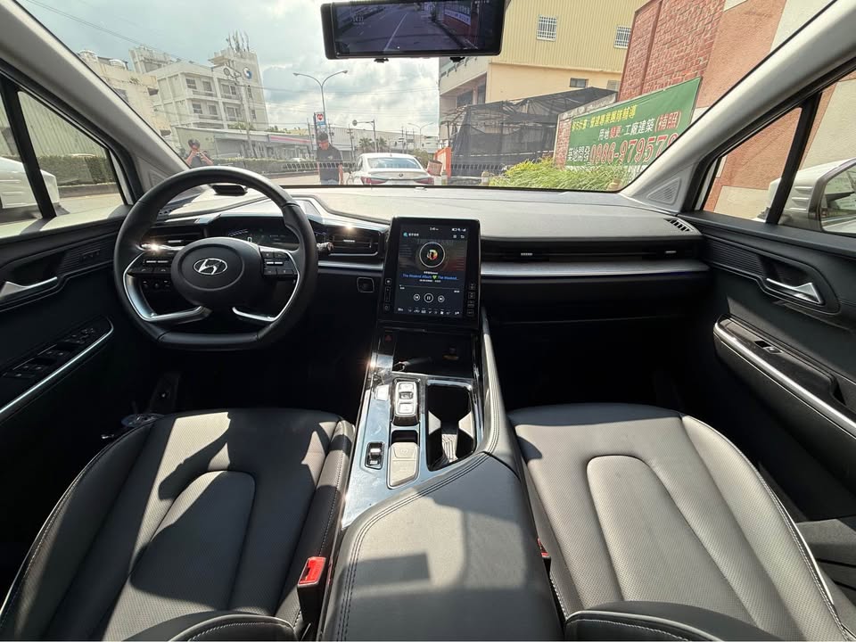2023年 Hyundai Custin GLT-B VIP 中古車照片 - Orange Garage