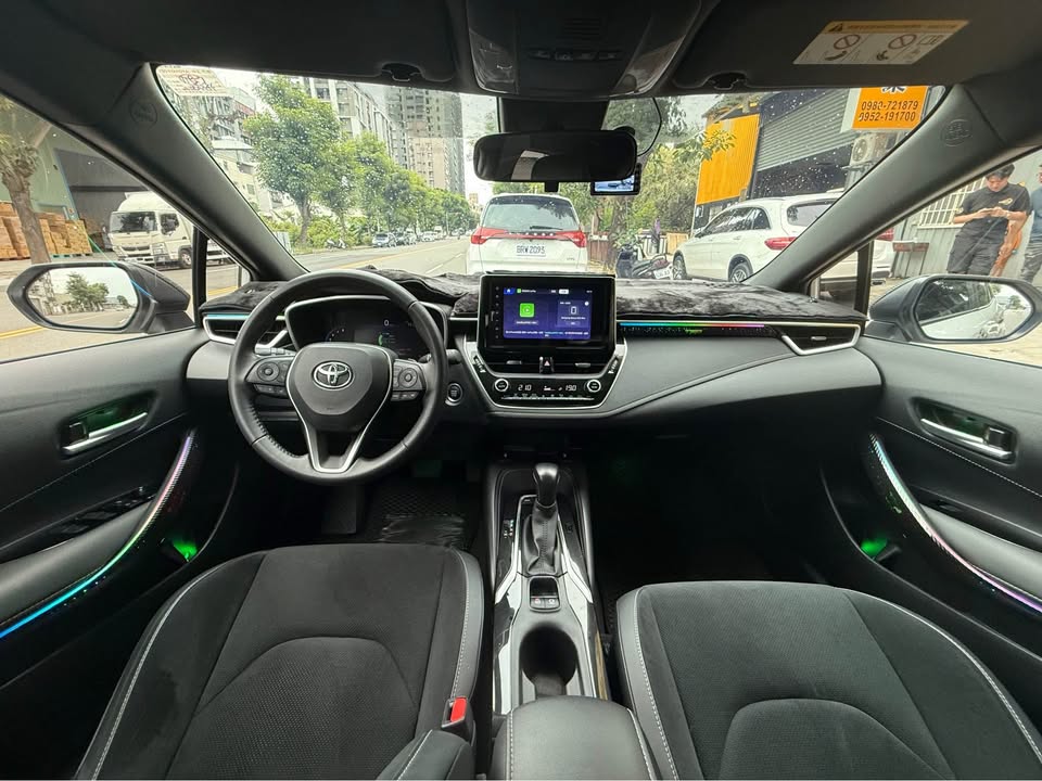 2021年 Toyota Corolla Auris sport旗艦 中古車照片 - Orange Garage