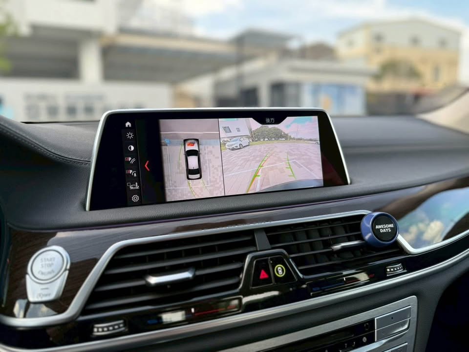 2018年 BMW 7 Series 730I 中古車照片 - Orange Garage