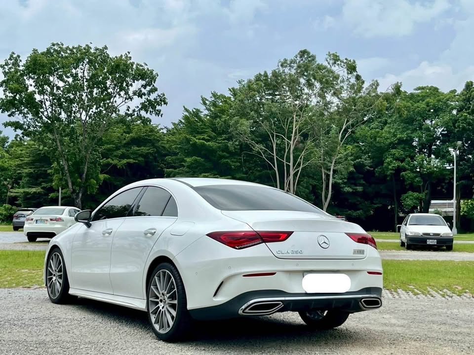 2022年 Mercedes-Benz CLA 250 AMG 總代理 中古車照片 - Orange Garage
